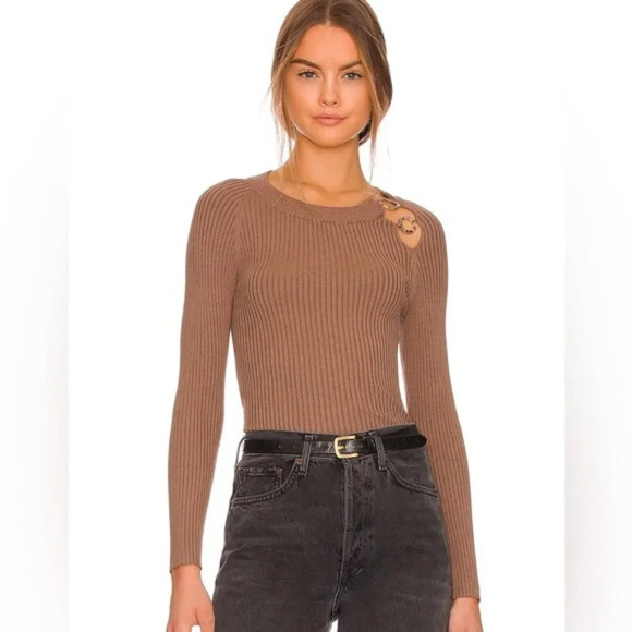 Heartloom Tops - Revolve Heartloom Marley Top in Mocha